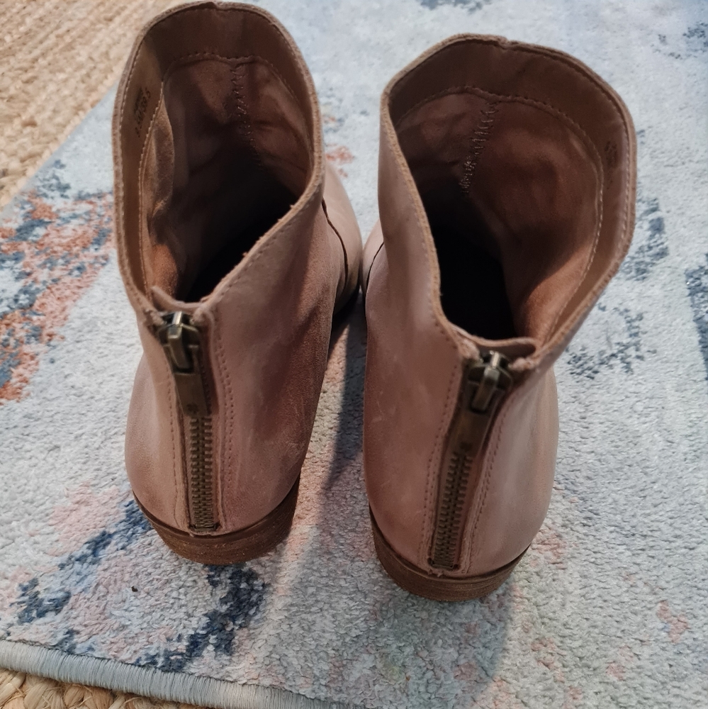 Women's Lucky Brand booties 9.5